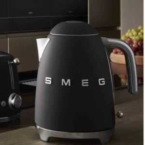 Durable Black Matt Smeg 1.7L Kettle